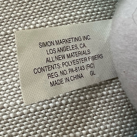 Furby to hang from backpack - Picture 4 of 4